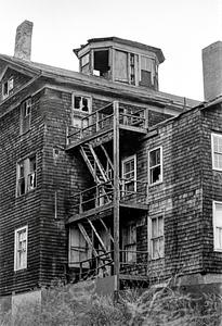 Abandoned building next to the bridge, Ward 2