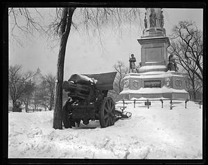 Captured German gun near Soldiers and Sailors monument on Common