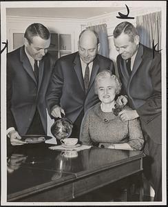 Mrs. Clifford Day
