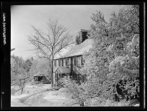 Marblehead, house exterior, snow