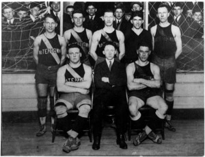 Basketball team of 1922.