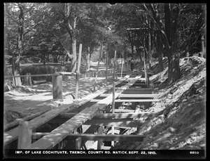 Sudbury Department, improvement of Lake Cochituate, trench, county road, Natick, Mass., Sep. 22, 1910