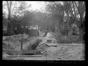 Distribution Department, Southern Extra High Service Pipe Lines, Section 41, 20-inch pipe trench, Dale Street near Burley Street, West Roxbury, Mass., Sep. 13, 1911