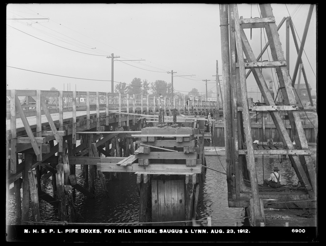 Distribution Department, Northern High Service Pipe Lines, pipe boxes, Fox Hill Bridge, Lynn; Saugus, Mass., Aug. 23, 1912