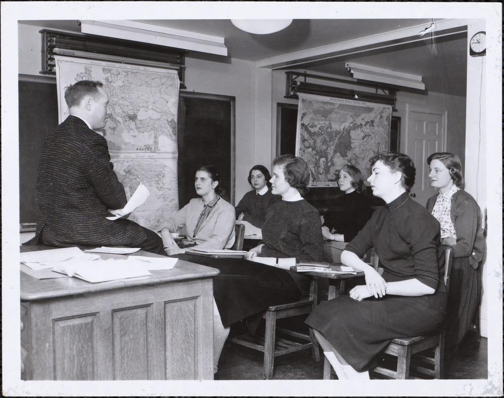 Classroom photos 1950s-1980s - Digital Commonwealth