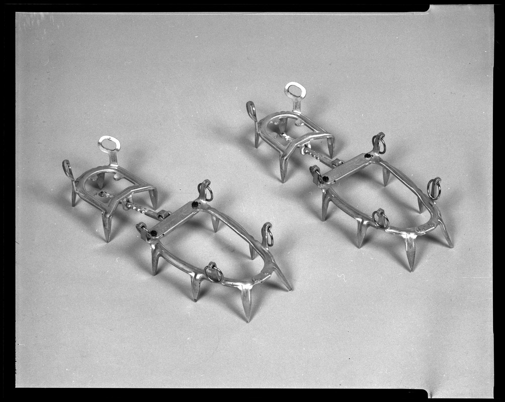 CEMEL, crampons Digital Commonwealth