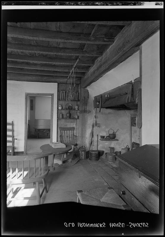 Saugus, Old Ironworks House, interior