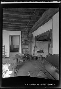 Saugus, Old Ironworks House, interior