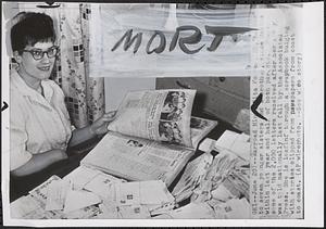 Rita Foster, 20, "mother" of eight orphaned brothers and sisters
