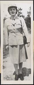 Sister of slain WAC also WAC lieutenant