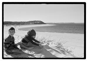 Nito Carolyn & Pablo sand dunes