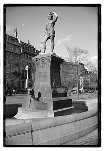 Leif Erikson statue