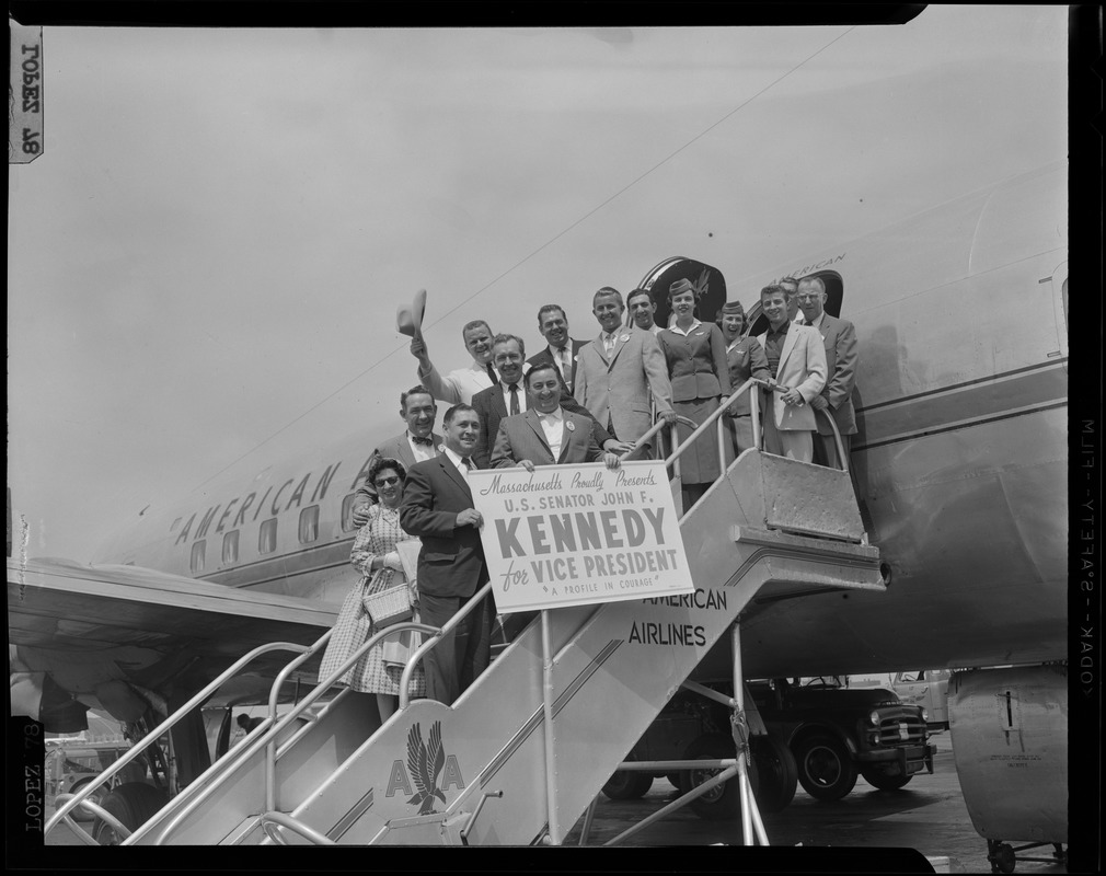 Massachusetts delegation led by John E. Powers arrives in Chicago with JFK banner, the first sign of its kind