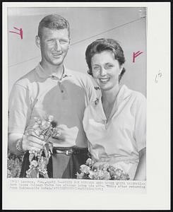 Lantana, Fla. -- White Sox Pitcher Herb Score Quits Baseball -- Herb Score Chicago White Sox pitcher joins his wife, Nancy after returning from Indianapolis today.