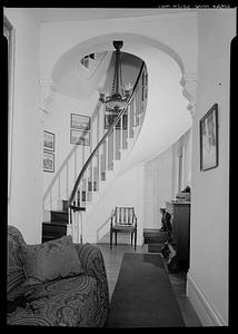 Gordon House, Salem: interior, hall - stairway