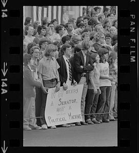 Crowd waiting for President Ford in Exeter, New Hampshire