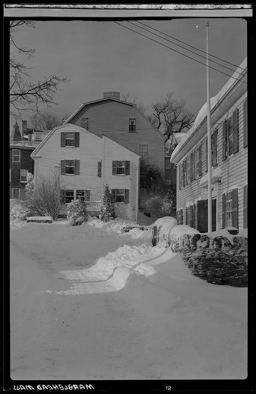 Marblehead, house exterior, snow