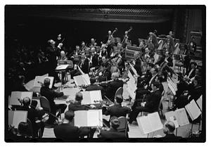 Harvard & Radcliffe Glee Clubs symphony Woodworth conducting, Symphony Hall