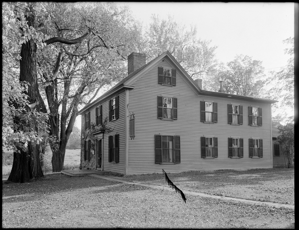 Munroe Tavern, Lexington, Mass. - Digital Commonwealth