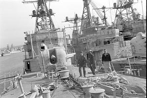 Rigging a destroyer 4, Philadelphia Naval Shipyard