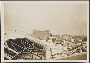 Construction of the Museum of Fine Arts, Boston, men working on roof