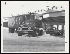 Ex way. No bound. Broadway bridge exit.