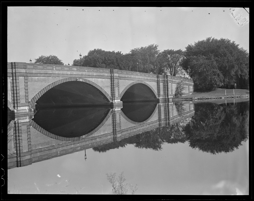 Bridge on the Charles River