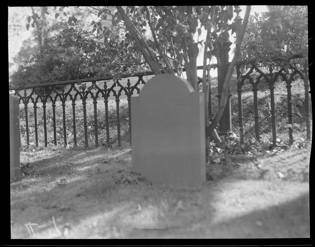 Tombstone, 4-7 Amy Lowell February 9, 1874 - May 12, 1925