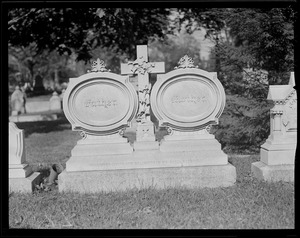 Tombstones, x7 John Dallinger December 7, 1786- April 4, 1855, Elizabeth Gordin February 15, 1790- February 27, 1871
