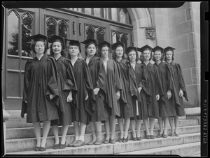 Beauty and Brains: 10 Wellesley College seniors named to membership in Phi Beta Kappa - Left to Right, Katherine Wyman of Winchester, Helen Herzberg of Younkers, N.Y., Theresa Zezzos of Quincy, Marjorie Bowen of Rehobuth, Dorothy Walbridge of Babylon, N.Y., Mary Buck of Manchester, N.H., Jean Goodman of Chicago, Magaret Williams of Glen Ridge, N.Y., Gertrude Perkins of Philadelphia and Elizabeth Wetherell of Syracuse, N.Y.