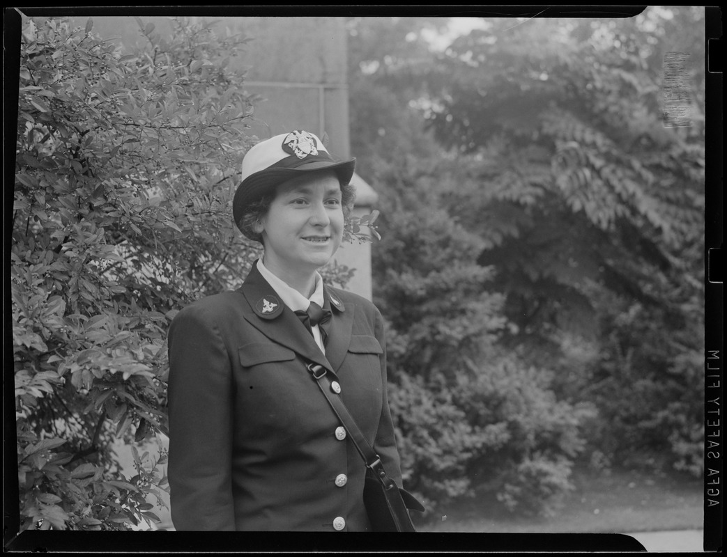 Lt. Commander Mildred H. McAfee, head of the Waves at Wellesley College campus