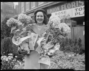 Series on florist, Union Florist - Faneuil Hall St. - sidewalk business, greenhouse location?