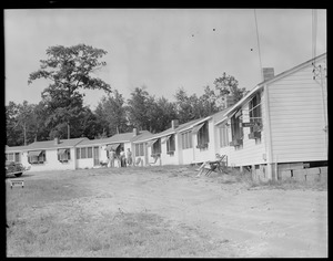 Suburban(?) motel