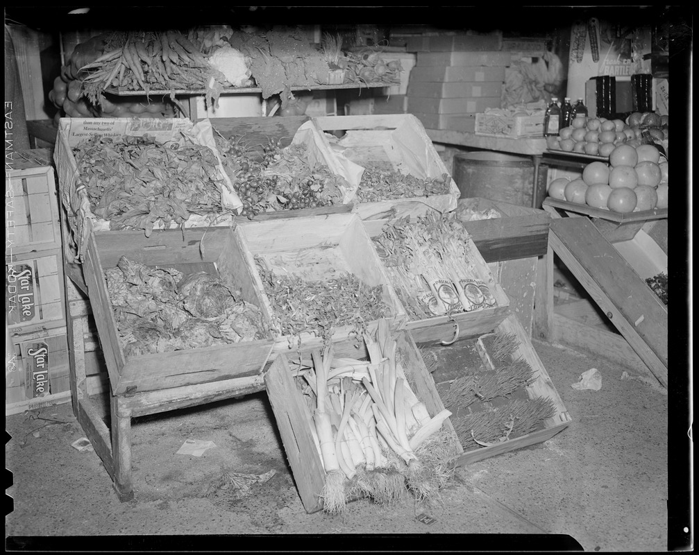 Produce for sale, Quincy Market Digital Commonwealth