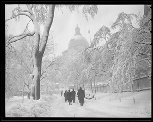 Boston Common and State House in the snow