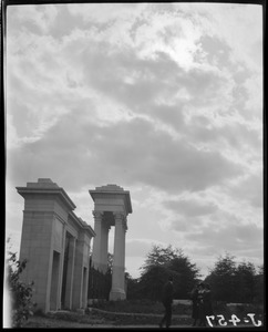Entrance colonnade, Franklin Park