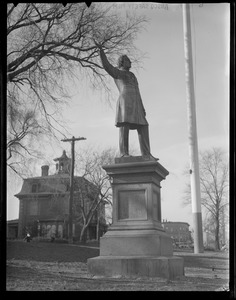 Everett Statue
