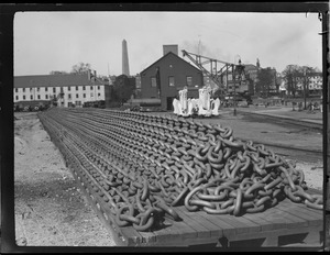 Chains at the Navy Yard