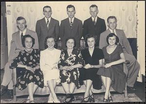Mary Moriski Symanski (seated front row center) with her children