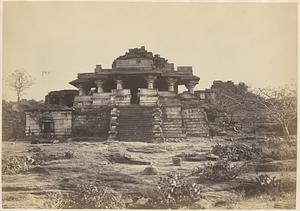 Temple of Mahalingesvara near Konur