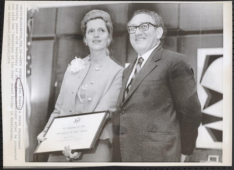Gets award