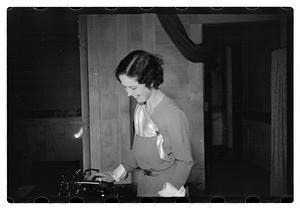 Miss Mabel Goguem typewriter demonstration