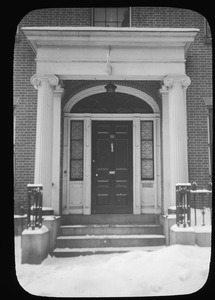 Porch & doorway of Everett mansion, 16 Harvard St.