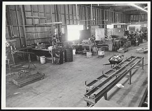 The Stillness Speaks. The morning this picture was taken, 17 employes reported for work at the Lan-Tex Hydraulic Cylinder plant in Hamilton, Tex. They were paid their last wages and told the company was leaving the town. Now the fight to attract new industry to the shrinking community has been lost.