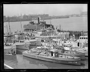 Coast guard ships, Navy Yard