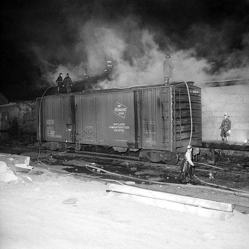 Warehouse fire, Pearl Street, New Bedford