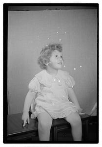 Collier Mrs. & 2 children