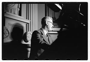 R Franz Reissmann