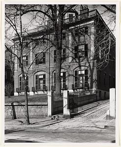 Second Harrison Gray Otis House: 85 Mt. Vernon St., b. 1800, Charles Bulfinch, arch.