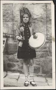 Peggy Burk of 467 Commonwealth Ave., Boston, as crier for children events, old days on Beacon Hill, Tercentenary